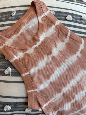 aerie Tie-Dye Ribbed Tank Top in Coral and White